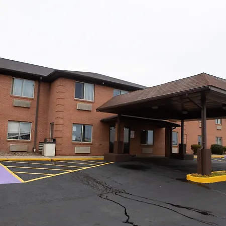Super 8 By Wyndham Fairmont-3