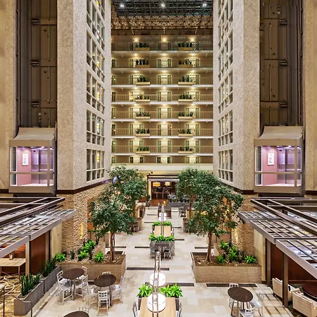Embassy Suites By Hilton Dallas Market Center-3