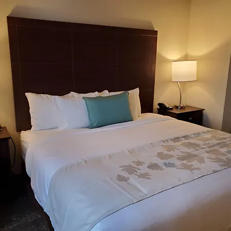 Cobblestone Suites - Oshkosh-2