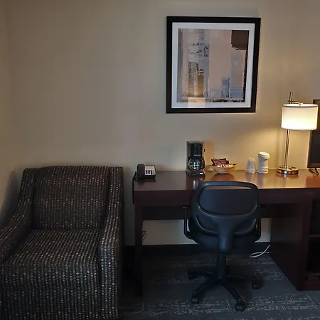 Cobblestone Suites - Oshkosh-3