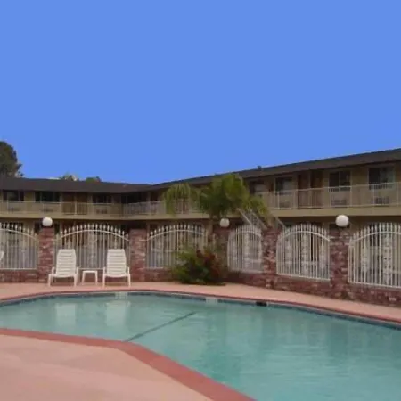 Sunset Inn Lake Oroville-2