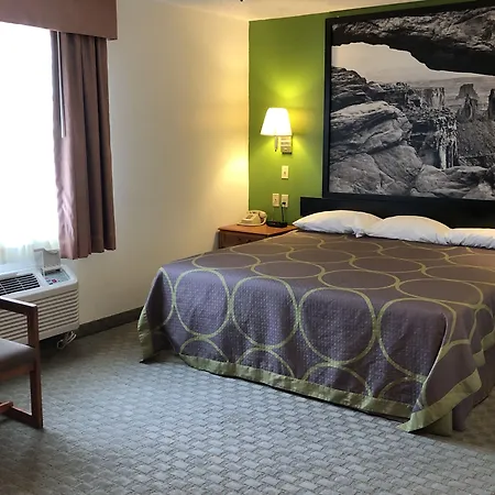 Super 8 By Wyndham Price-3