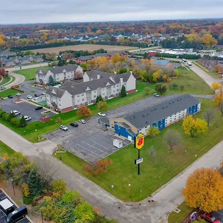 Super 8 By Wyndham Rockford I-90 Casino District-3