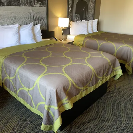 Super 8 By Wyndham Kokomo-3