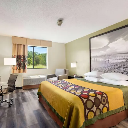 Super 8 By Wyndham Clinton-3