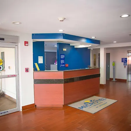 Microtel Inn & Suites By Wyndham Daphne-2
