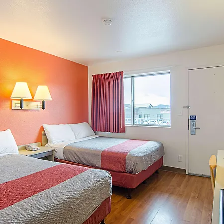 Days Inn By Wyndham Rock Springs I-80 Green River-2