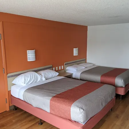 Rodeway Inn Altoona Orchard Plaza-3