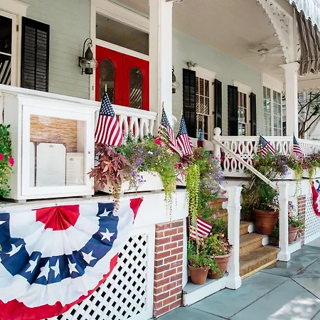 The Virginia And Cottages-3