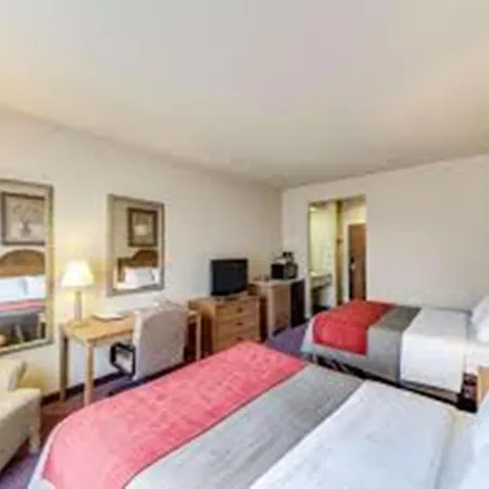 Comfort Inn & Suites Fredericksburg-2