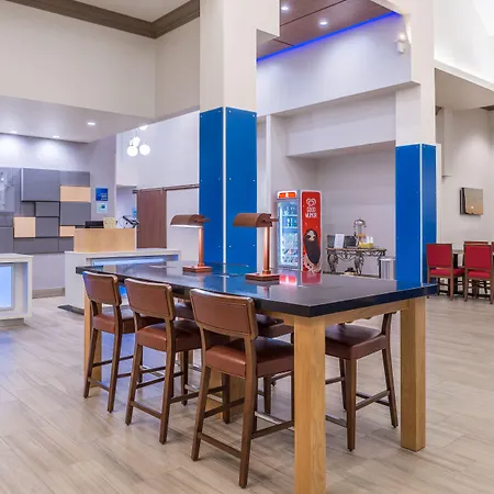 Holiday Inn Express Mystic By Ihg-3