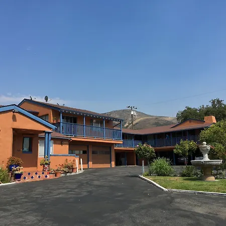 Los Padres Inn-3