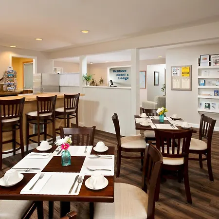 Wellfleet Lodge-3