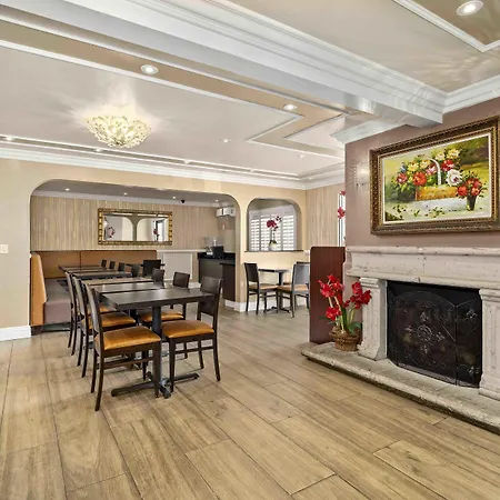 Lemon Tree Hotel And Suites-3