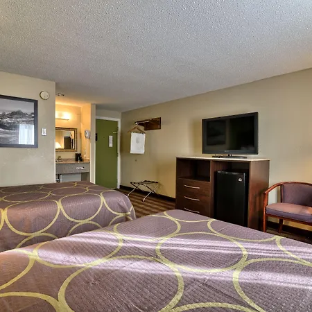 Super 8 By Wyndham Bangor-3
