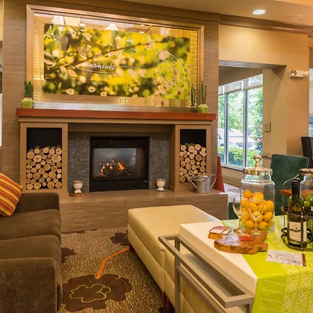 Hilton Garden Inn Charlottesville-3