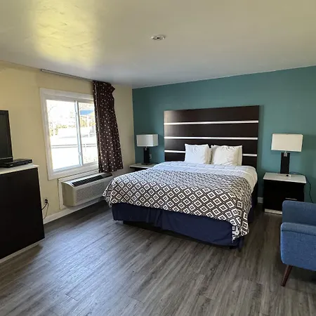 Americas Best Value Inn New London Mystic-2