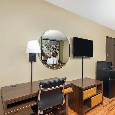 Super 8 By Wyndham Kingsport-2