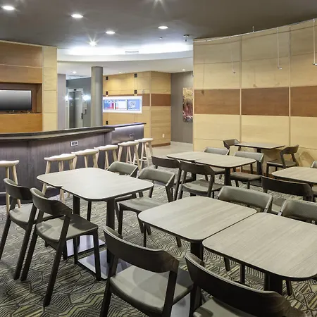 Springhill Suites By Marriott Columbus-3