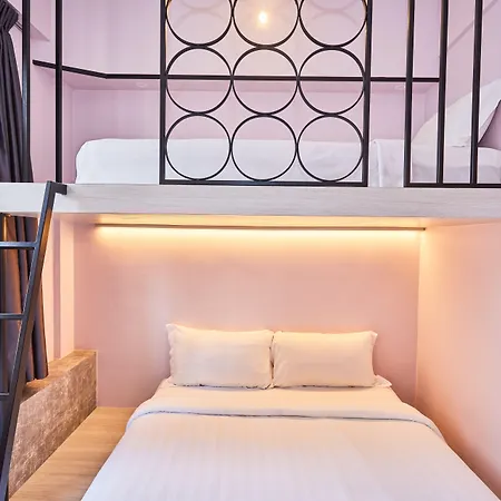 Ibis Budget Singapore Vanda-2