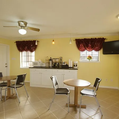 Americas Best Value Inn Pryor-2