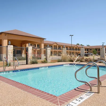 Super 8 By Wyndham Stephenville-3