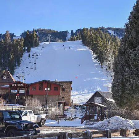 Alpine Lodge Red River-3