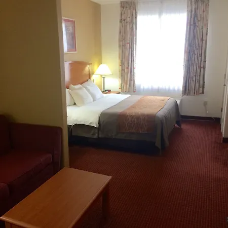 Comfort Inn & Suites Chesapeake - Portsmouth-3