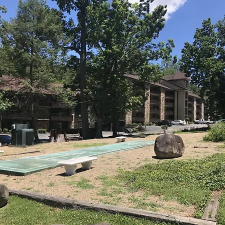 Brookside Lodge - Gatlinburg - On The River-3