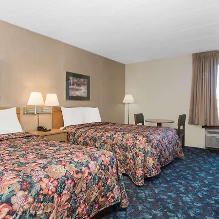 Knights Inn Dayton By Miller Lane-3