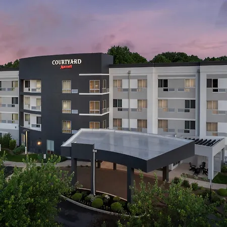 Courtyard By Marriott Philadelphia Bensalem-3