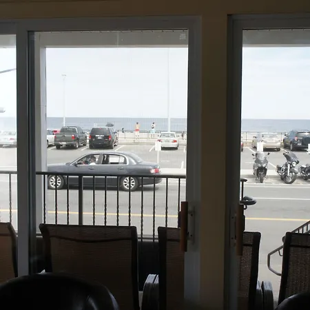 Hillcrest Inn-2