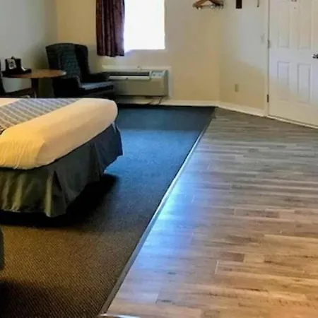 Four Seasons Inn-2