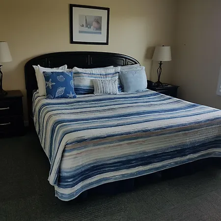 The Grand Beach Inn-2