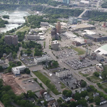 Wingate By Wyndham Niagara Falls-3