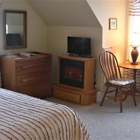 Seafarer Inn-3