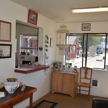 Surf & Sand Inn-2