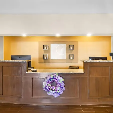 Comfort Inn & Suites Sikeston I-55-2