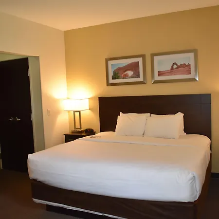 Mainstay Suites Moab Near Arches National Park-3