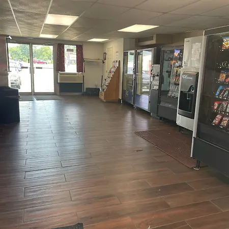 Budgetel Inn And Suites - Louisville-2