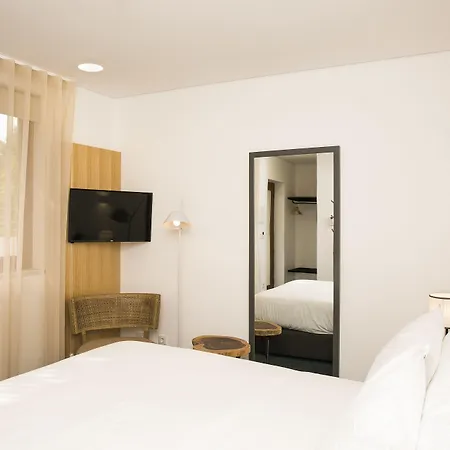 Bo - Alvares Cabral Guesthouse-2