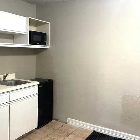 Homegate Studios & Suites San Antonio Medical Center-3