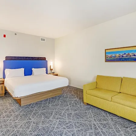 Hampton Inn Foley-3