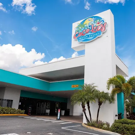Coco Key Hotel & Water Park Resort-3