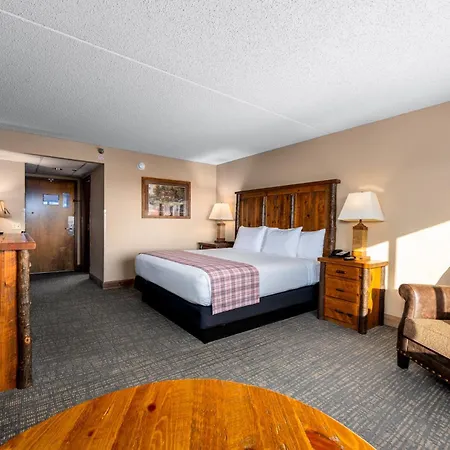 Lodge Of The Ozarks-3