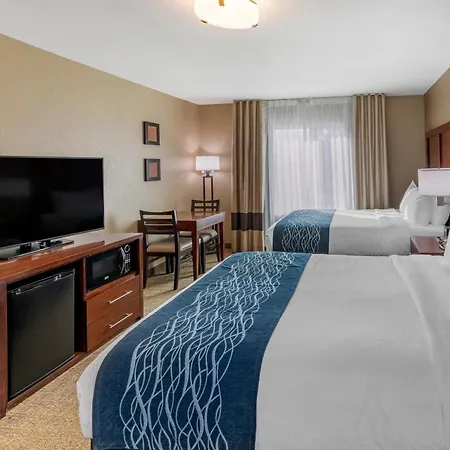 Comfort Inn & Suites Ventura Beach-3