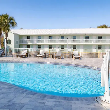 Destin Inn & Suites-2