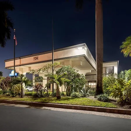 Days Inn By Wyndham Florida City-2