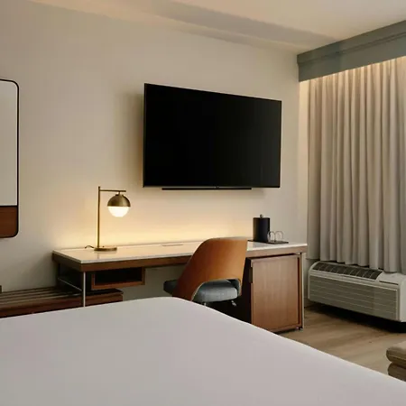 Courtyard By Marriott Orlando Airport-3