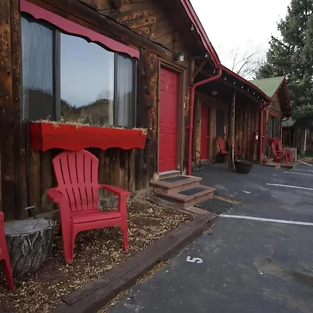 Foot Of The Mountain Motel-2